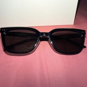 Gentle Monster breezeble sunglasses